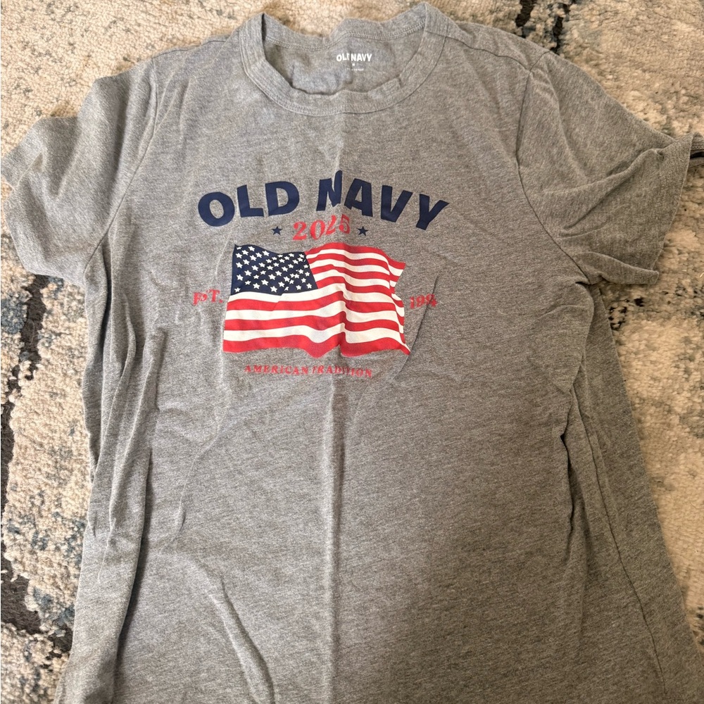 Old Navy Heather Gray Tee with American Flag Graphic